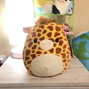 8” valentines gary squishmallow